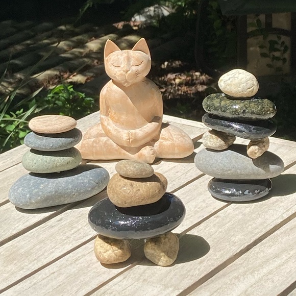 Balanced Stones Hand Crafted Rock Art Natural Earth Tones Garden New - Picture 7 of 13